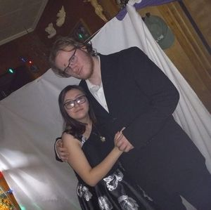 Meet your Posher, Victor